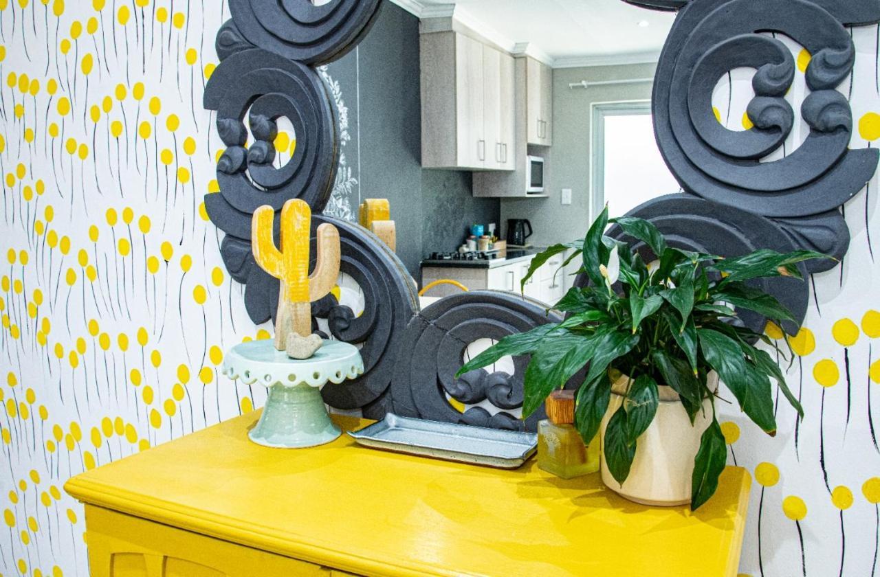 Sixty Three Hotel Блоемфонтейн Екстериор снимка