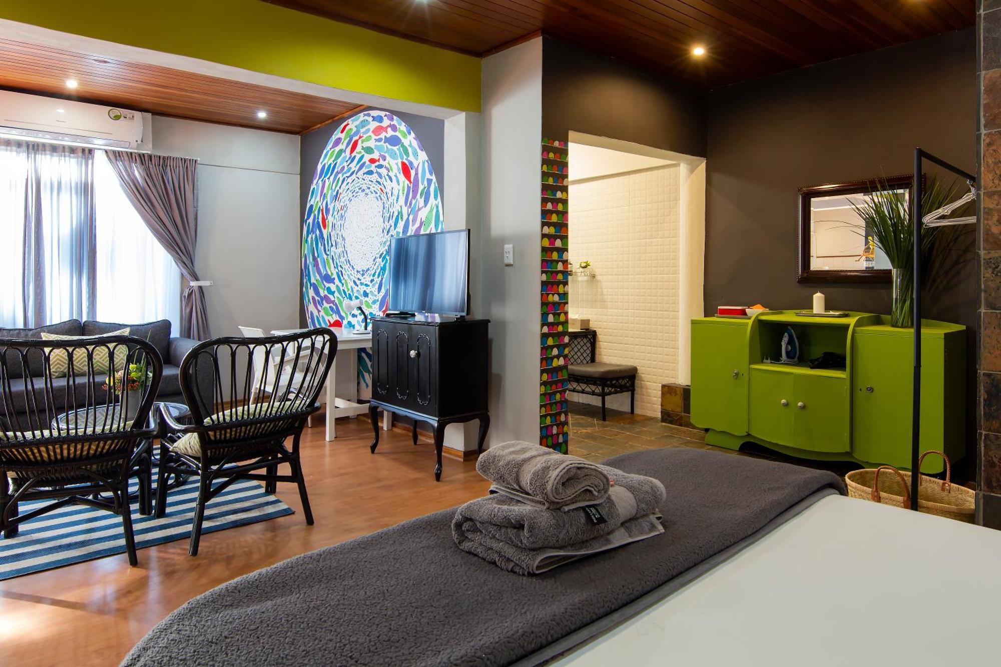 Sixty Three Hotel Блоемфонтейн Екстериор снимка