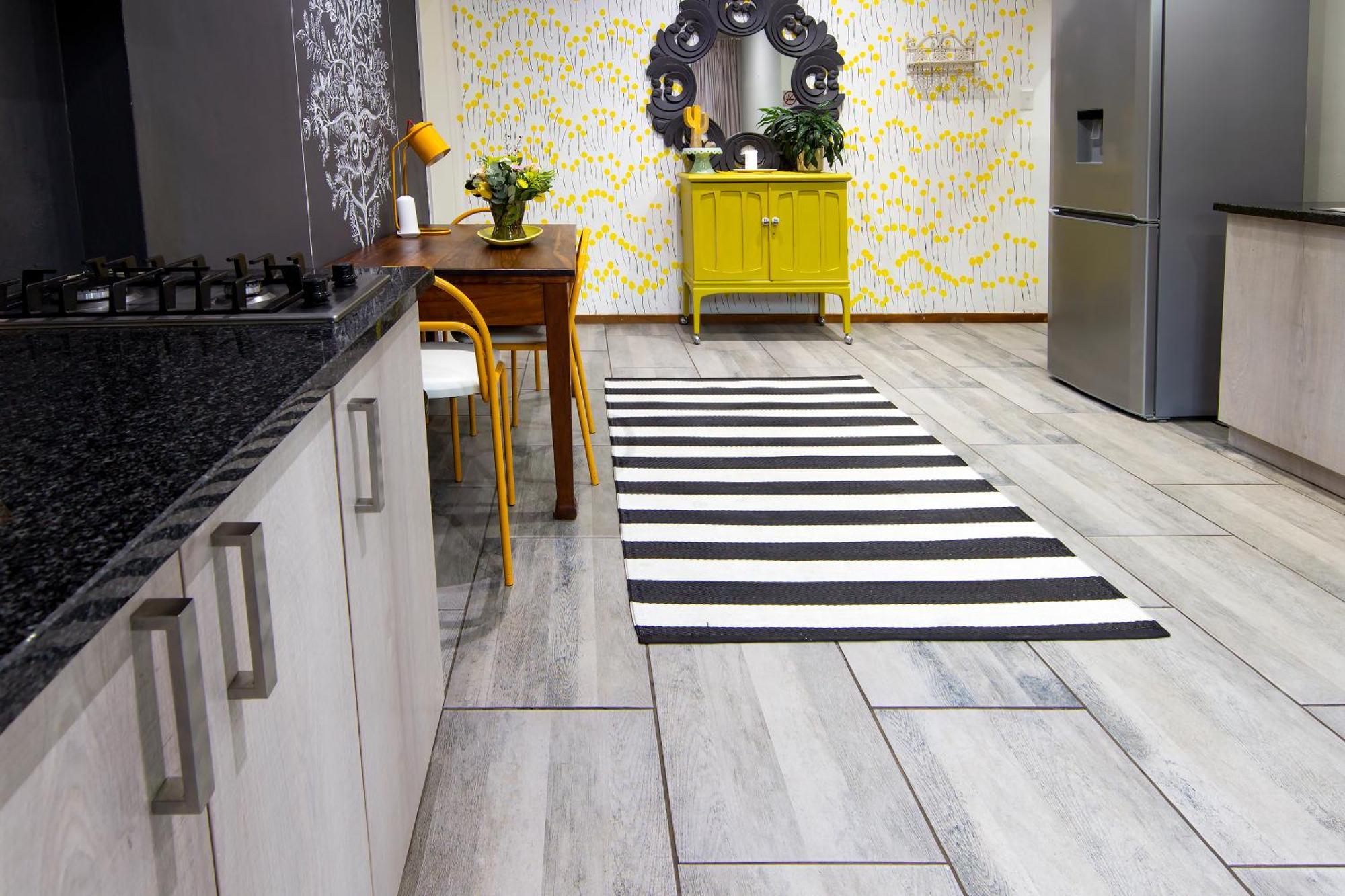 Sixty Three Hotel Блоемфонтейн Екстериор снимка