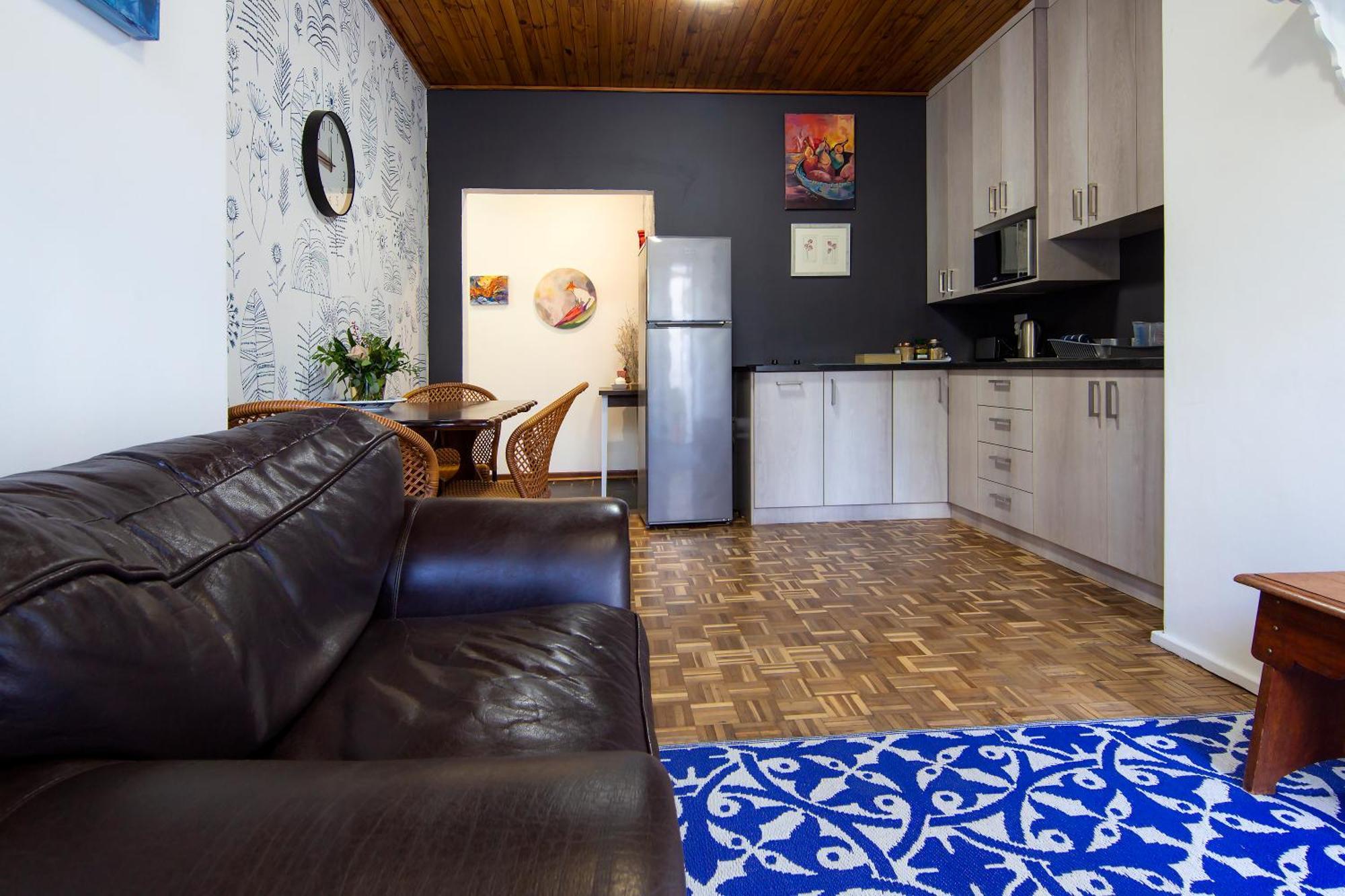 Sixty Three Hotel Блоемфонтейн Екстериор снимка